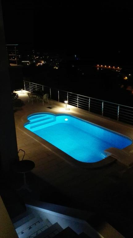 Apartments Karlo Baška Voda エクステリア 写真