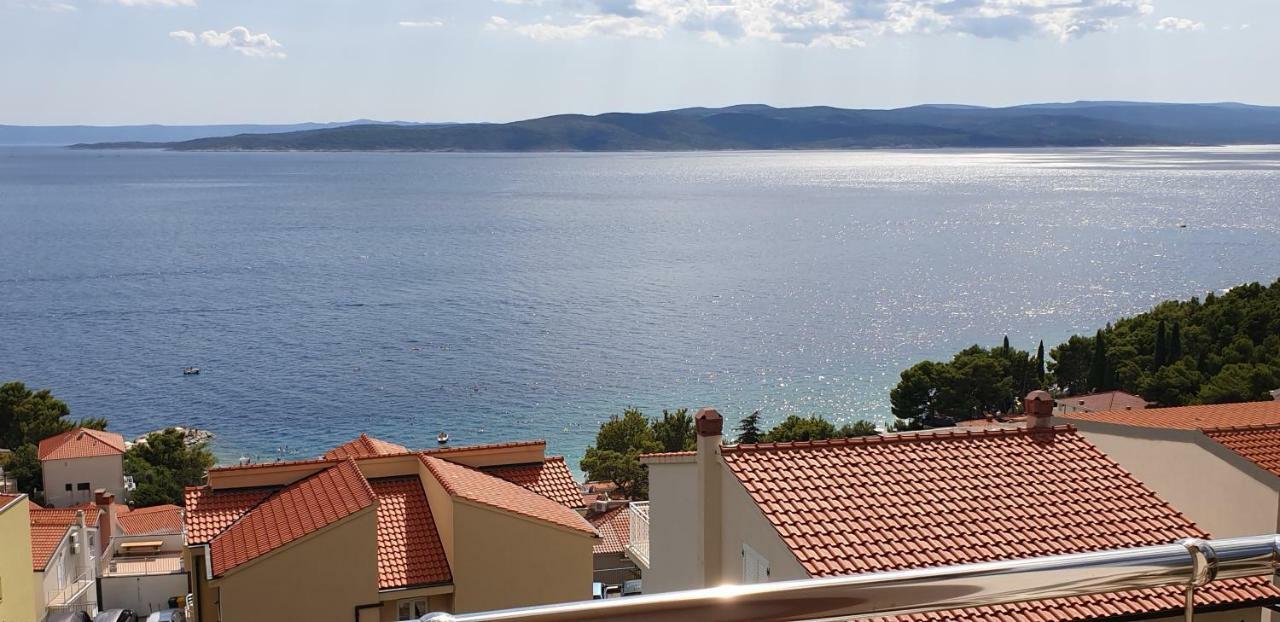 Apartments Karlo Baška Voda エクステリア 写真